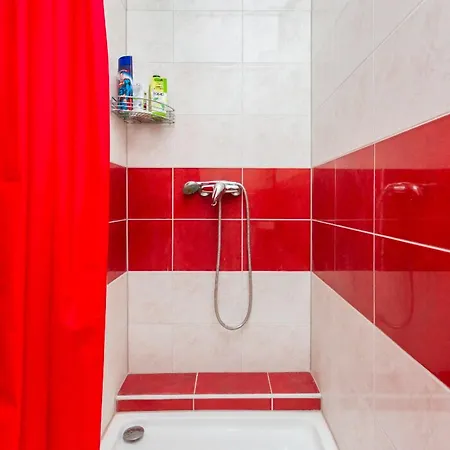 بيت شباب Oktarin