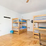 Oktarin * Kaštela