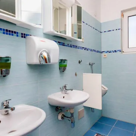 Oktarin Hostel Kaštela
