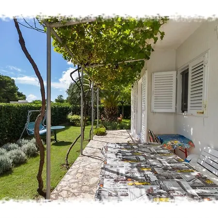 Oktarin אכסניה *