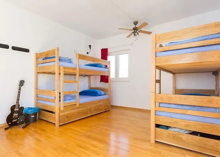 Hostel Oktarin Kaštela